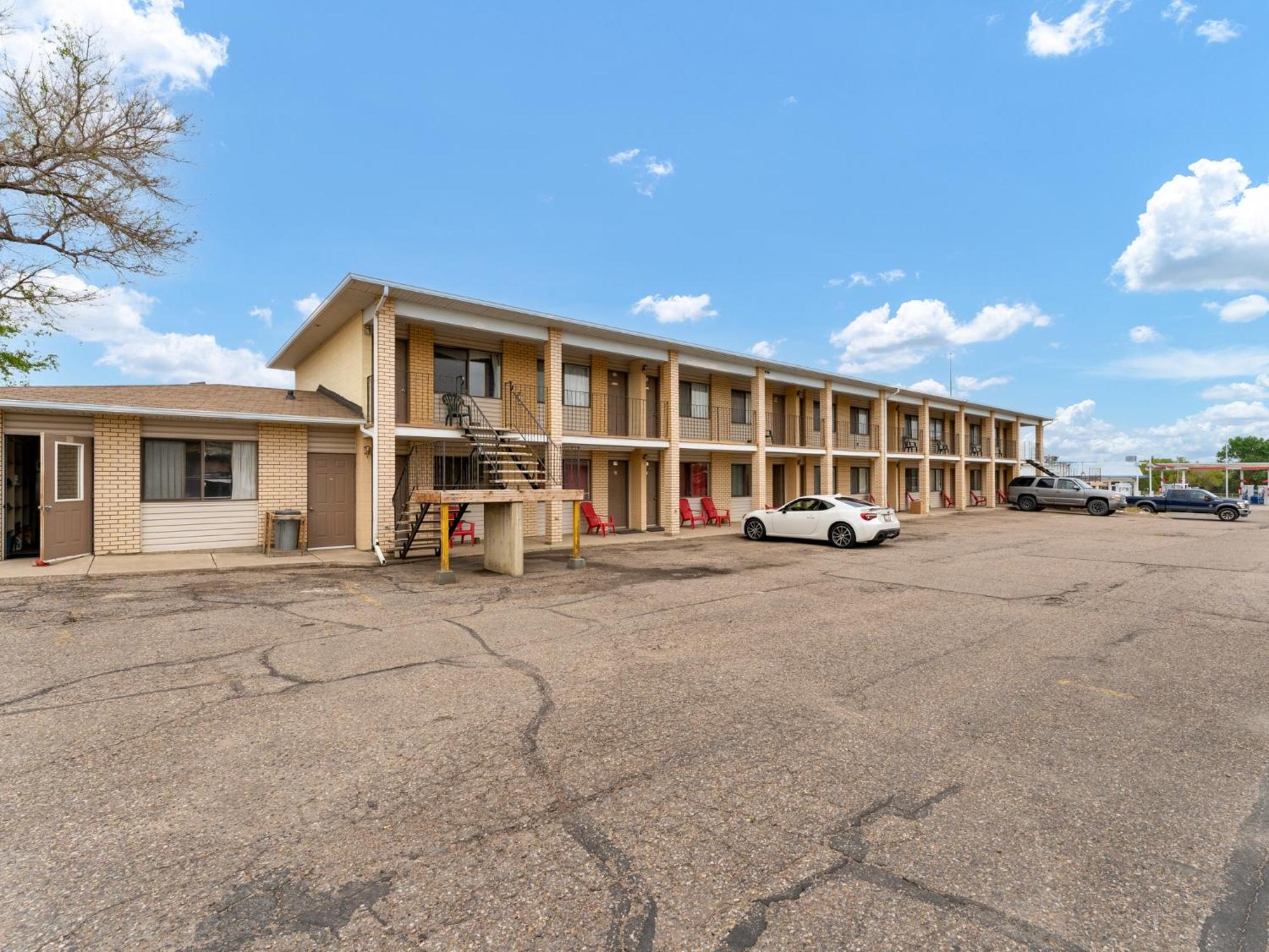 Ranchmen Motel Medicine Hat Exterior foto